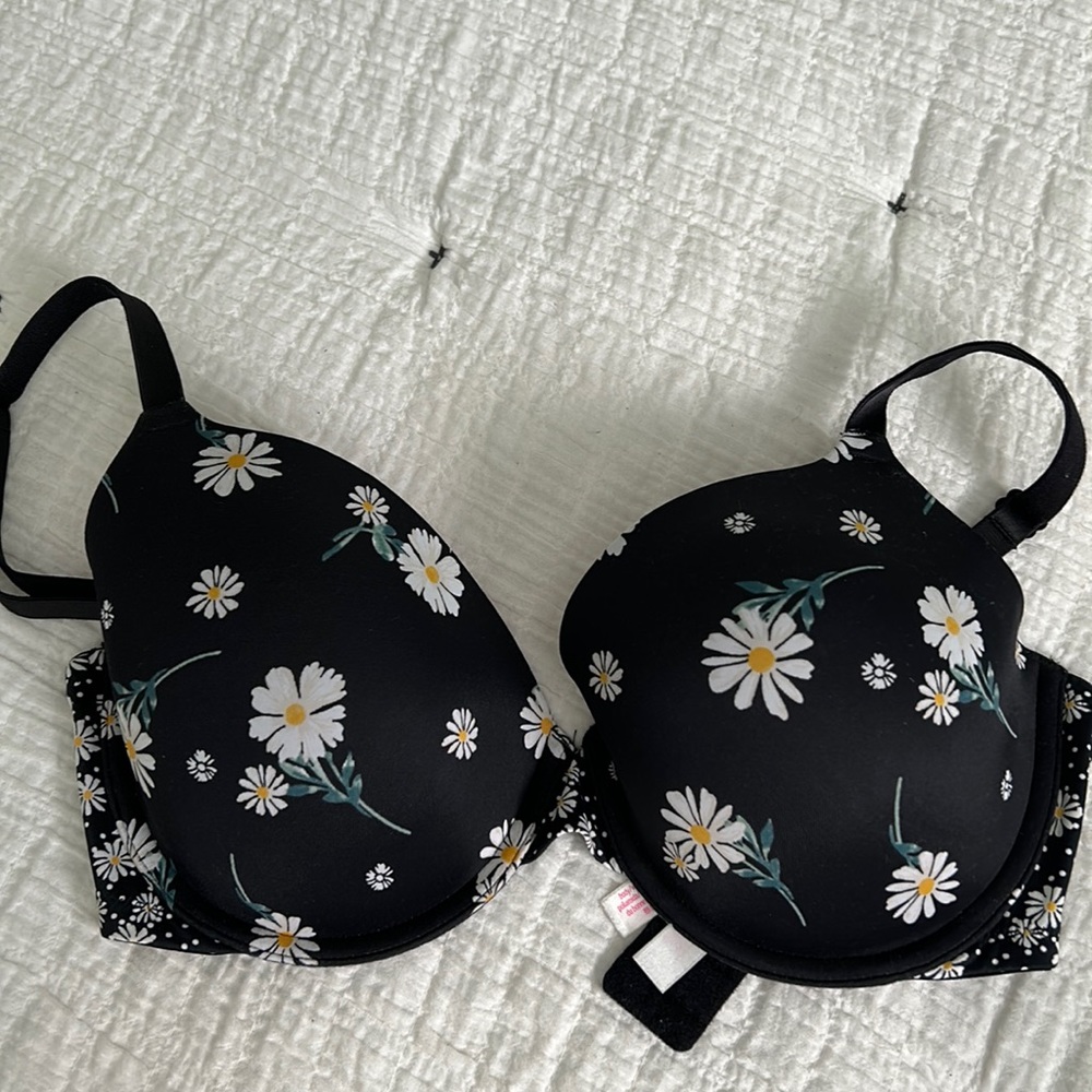 PINK wear everywhere lightly lined bra